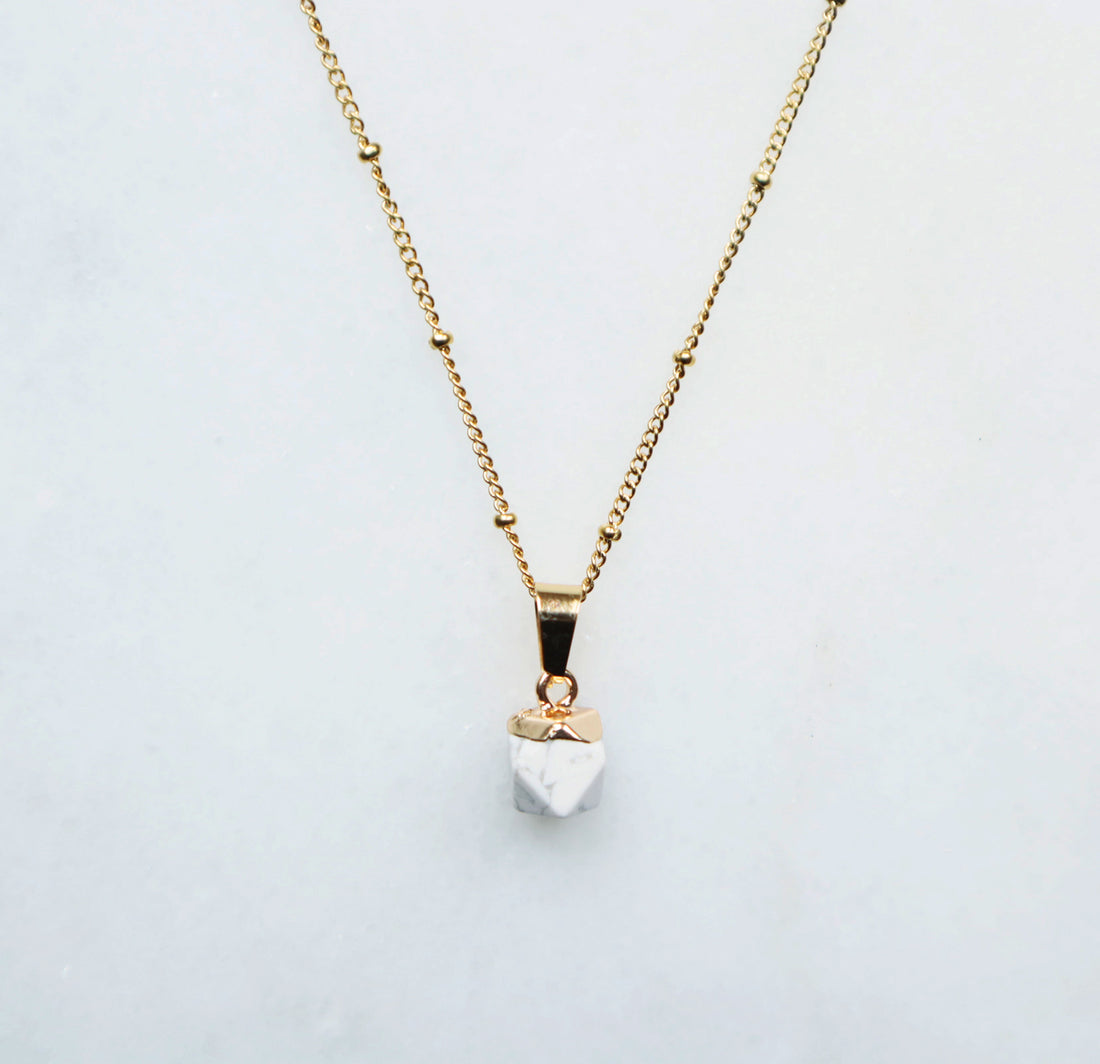 Howlite Necklace - XS